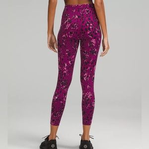 Lululemon purple cheetah base pace 23” crop leggings sz 8